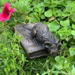 Cold Cast Bronze Mouse Figurine On Robbie Burns Book - Made in UK - thumbnail 4