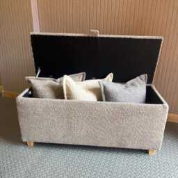 Handmade Boucl?? Storage Ottoman End-Of-Bed Bench, Teddy Soft Tall With Wooden Oak Feet - thumbnail 2