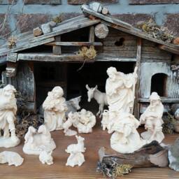 Nativity Sculpture Wood Of Gardena Art Christmas Crib Woodcarving Signed Zulian Christmas Sacred Familia - thumbnail 2