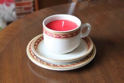Teacup Candle Bridgwood Sampsonite Trio, Red & Gold Leaf Zigzag Design, Filled With Wax, Christmas, Birthday Gift