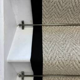 Andes Grey Stair Runner With 100% Cotton Black Border - thumbnail 3