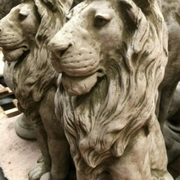 Pair Regal Lion Statues - Reconstituted Stone Animal Concrete Garden Ornament - thumbnail 2