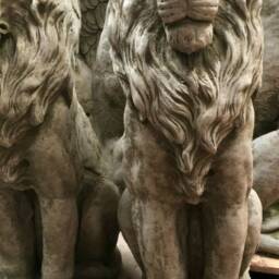 Pair Regal Lion Statues - Reconstituted Stone Animal Concrete Garden Ornament - thumbnail 3