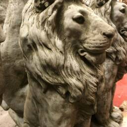 Pair Regal Lion Statues - Reconstituted Stone Animal Concrete Garden Ornament - thumbnail 4