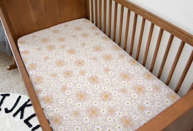 Bedding - Sun & Daisies, Duvet Cover Set, Fitted Sheets, Pillow Case, Modern Colourful Kids Bedding - image 1