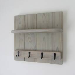 Rustic Reclaimed Wood Chalk Grey/French 4 Hook Key Holder With Shelf - thumbnail 4