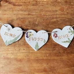 Pressed Flower Floral Heart Bunting, Boho Wall Hanging - Rustic New Home Decor - Botanical Clay Art - thumbnail 2