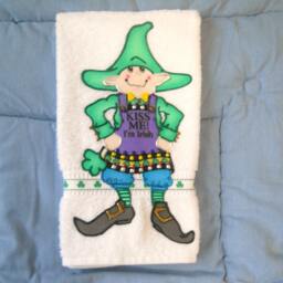 st. Patrick's Day Appliqued Leprechaun Hand Towel Vintage Daisy Kingdom - thumbnail 2