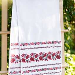 "Ukrainian Wedding Rushnyk With Red Kalyna Embroidery, Slavic Ceremonial Towel ""Na Doliu, Na Shchastya" - thumbnail 2
