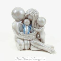 Custom Family Of 4 Clay Sculpture Pregnancy & Infant Loss Sympathy Gift - thumbnail 3
