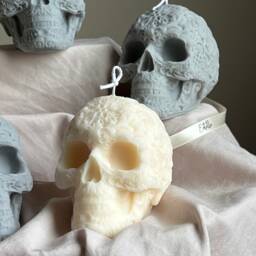 Handmade Halloween Skull Candle Spooky Soy Wax Home Decor - thumbnail 3