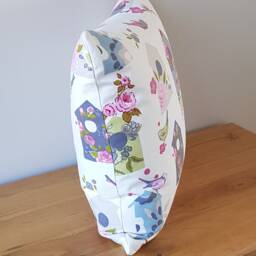 Birdhouse Cushion, Flowers & Birds Pillow With Pattern On Both Sides, Fastened A Zip - thumbnail 3