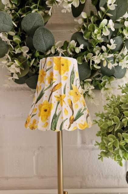 Cordless Touch Lamp. Beautiful Daffodil/Jonquil Usb Rechargeable Table Lamp.hand Decorated - image 1