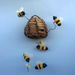 Bumble Bee Hanging Baby Mobile, Beehive Wall Hanger, Children Mobile Waldorf Inspired, Eco Friendly Kids Room Decor, Mobile Woodland Crib - thumbnail 2