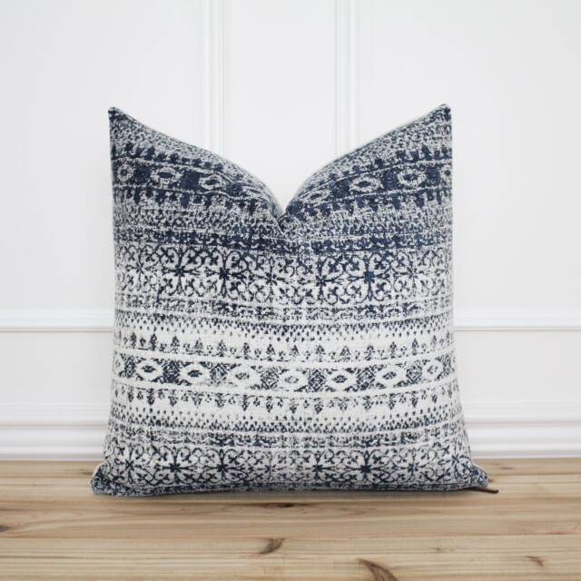 Aztec Inspired Pillow Cover Modern Decorative Throw Farmhouse 20 X 16 26 -- Molly - image 1