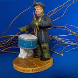 Little Drummer Boy Wood Sculpture, Hand-Carved Christmas Collectible - thumbnail 3