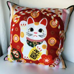 Maneki Neko Cat Pillow Cover, Sofa Bedding Throw, Cotton Animal Pillow, Japanese Lovers Gift - thumbnail 2