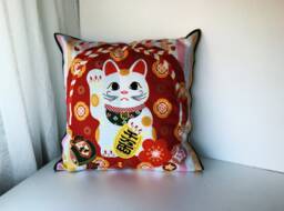 Maneki Neko Cat Pillow Cover, Sofa Bedding Throw, Cotton Animal Pillow, Japanese Lovers Gift - thumbnail 1
