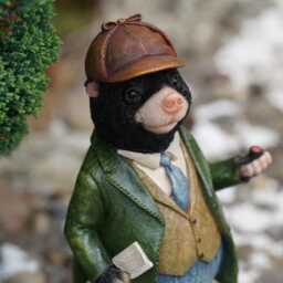 Mr Mole Resin Ornament - Wind in The Willows Animal Home Garden Statue Sculpture Decoration British Gift - thumbnail 3