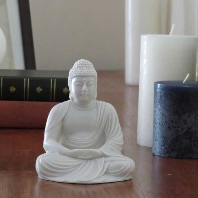 Buddha. Classic Style. Meditation. White Marble. Zen. Decor. Wellbeing. Relaxation. Handmade. Health. India. Thailand. Thai. Men'sgift - image 1