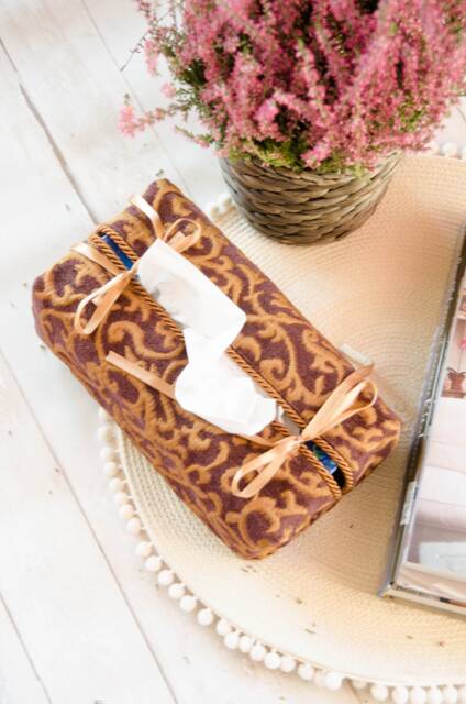 Tapestry Fabric Tissue Box Cover - Very Elegant House & Office Warming Decor Or A Nice Gift - image 1