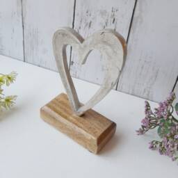 Metal Tapered Heart Ornament On Wooden Base - Thehome&heartsshop Rustic Shabby Decoration Christmas Wedding Gift Xmas - thumbnail 3