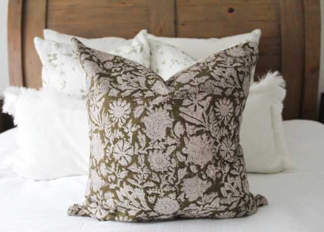 Floral Print Green Minimalistic Cushion With Duck Feather Insert, Farmhouse Style Cushion, Green Country Cover 45 X 45cm - image 1