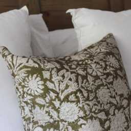 Floral Print Green Minimalistic Cushion With Duck Feather Insert, Farmhouse Style Cushion, Green Country Cover 45 X 45cm - thumbnail 3