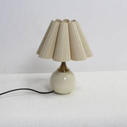 Handmade Scallop Khaki Fabric Table Lamp With Ceramic Base For Home Decor-46# - thumbnail 3