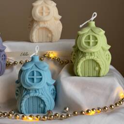 Christmas House Candle Handmade Soy Wax Festive Decor - thumbnail 3