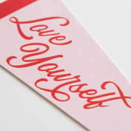 Love Yourself Felt Pennant - Vintage Self Positivity Banner, Inspirational Girl Kids Room Decor, Message Wall Art, Home Accent Gift - thumbnail 3