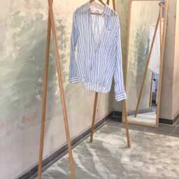 Minimalist Oak Clothes Rack Criss Cross Design - thumbnail 3