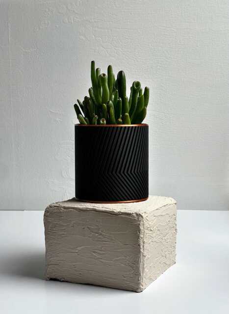 Indoor Planter - Patterned Pot Black & Copper House Plants - image 1