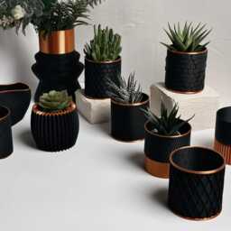 Indoor Planter - Patterned Pot Black & Copper House Plants - thumbnail 4