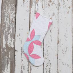 Vintage Flower Petal Quilt Christmas Stocking Hand-Stitched Heirloom - thumbnail 3