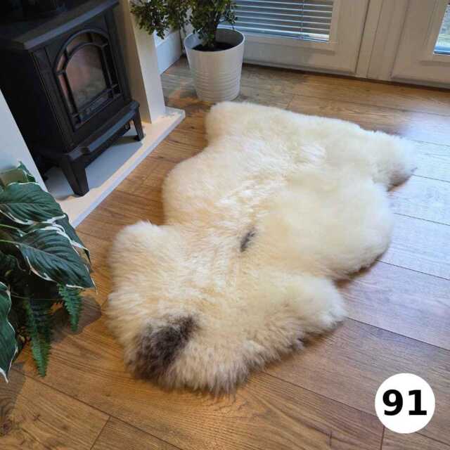 100% British Undyed Rare Breed Sheepskin Rug - 91