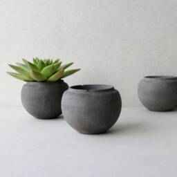 Set Of 3 Minimalist Sphere Concrete Planters - Succulent Pots - thumbnail 2