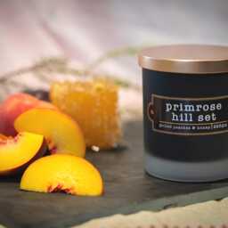 Grilled Peaches & Honey - Scented Soy Wax Candle - thumbnail 2