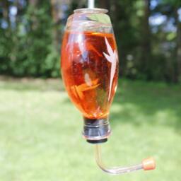 Small Etched Mom & Baby Hummingbird For Window Or Garden Bottle Hummingbird Feeder - thumbnail 2