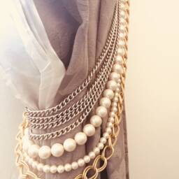 Set Of 2 Silver & Gold Tiebacks, Decorative Curtain Holders, Tie Backs With Silver Chains Faux Pearls, Luxury Home Decor - thumbnail 3