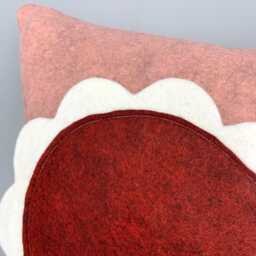 Handmade Wool Felt Heart Pillow Red & Pink Scalloped Edge Valentine's Day Decor - thumbnail 2