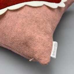 Handmade Wool Felt Heart Pillow Red & Pink Scalloped Edge Valentine's Day Decor - thumbnail 3