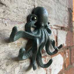 Cast Iron Hanging Coloured Octopus Hook Metal Ornament - thumbnail 3