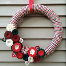 Felt Flower Christmas Wreath Plaid Fabric Holiday Decor - thumbnail 2