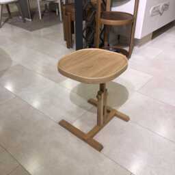 Oak C Shaped Side Table, Adjustable Wooden Sofa End Table For Laptop & Coffee - thumbnail 2