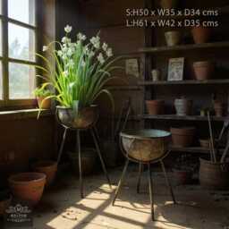 Pair Of Free Standing Planters Distressed Plant Pots Modern Design Stunning - thumbnail 3
