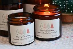 Handmade Christmas Soy Wax Candle - Festive Holiday Scents - thumbnail 1