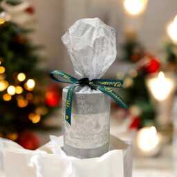Handmade Christmas Soy Wax Candle - Festive Holiday Scents - thumbnail 2