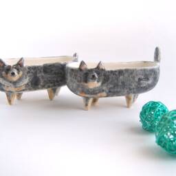 Ceramic Dog Planter Personalizated, Oval Shape & Four Legs. Cat Flower Pot For Plants, Cactus Or Suculents. Made To Order - thumbnail 3