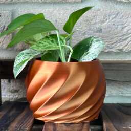 Luna - Modern Rounded Planter, Plant Pot, Swirled Elegant Design, Minimalist Home Decor, Indoor Gift